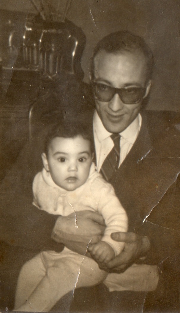 Con Andrea Robles, su primera hija